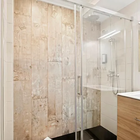 Always Easy I Bermingham Daire *