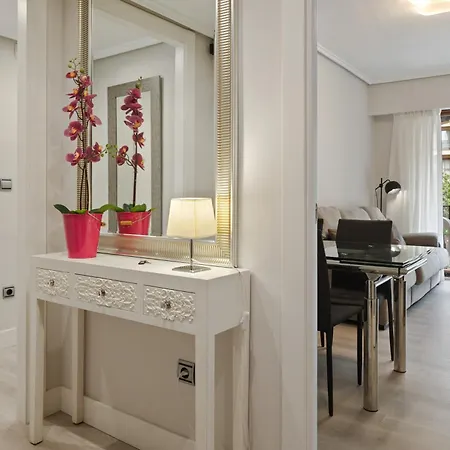 Always Easy I Bermingham Apartment