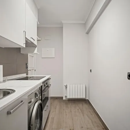 Always Easy I Bermingham * San Sebastian