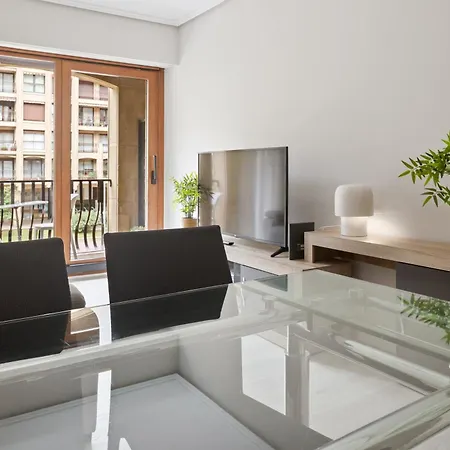 Always Easy I Bermingham Apartment