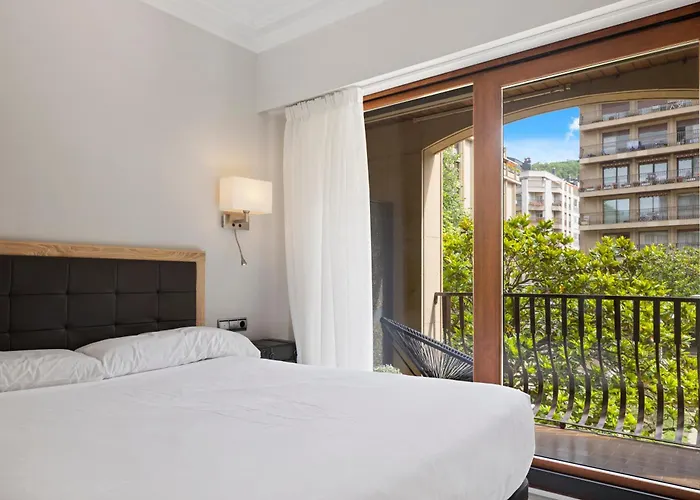 Always Easy I Bermingham * San Sebastian