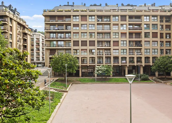 Always Easy I Bermingham Apartment