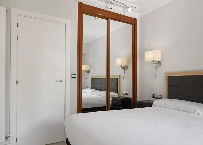 Always Easy I Bermingham Apartment *